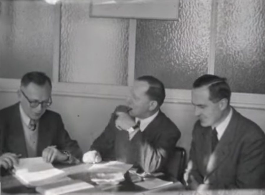 Besprechung im Kontor der Reederei